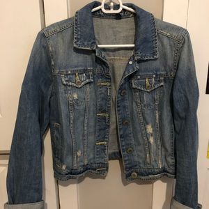 DISTRESSED DENIM JACKET!